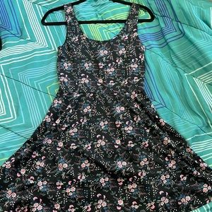 3 summer dresses and 2 Rompers for $30